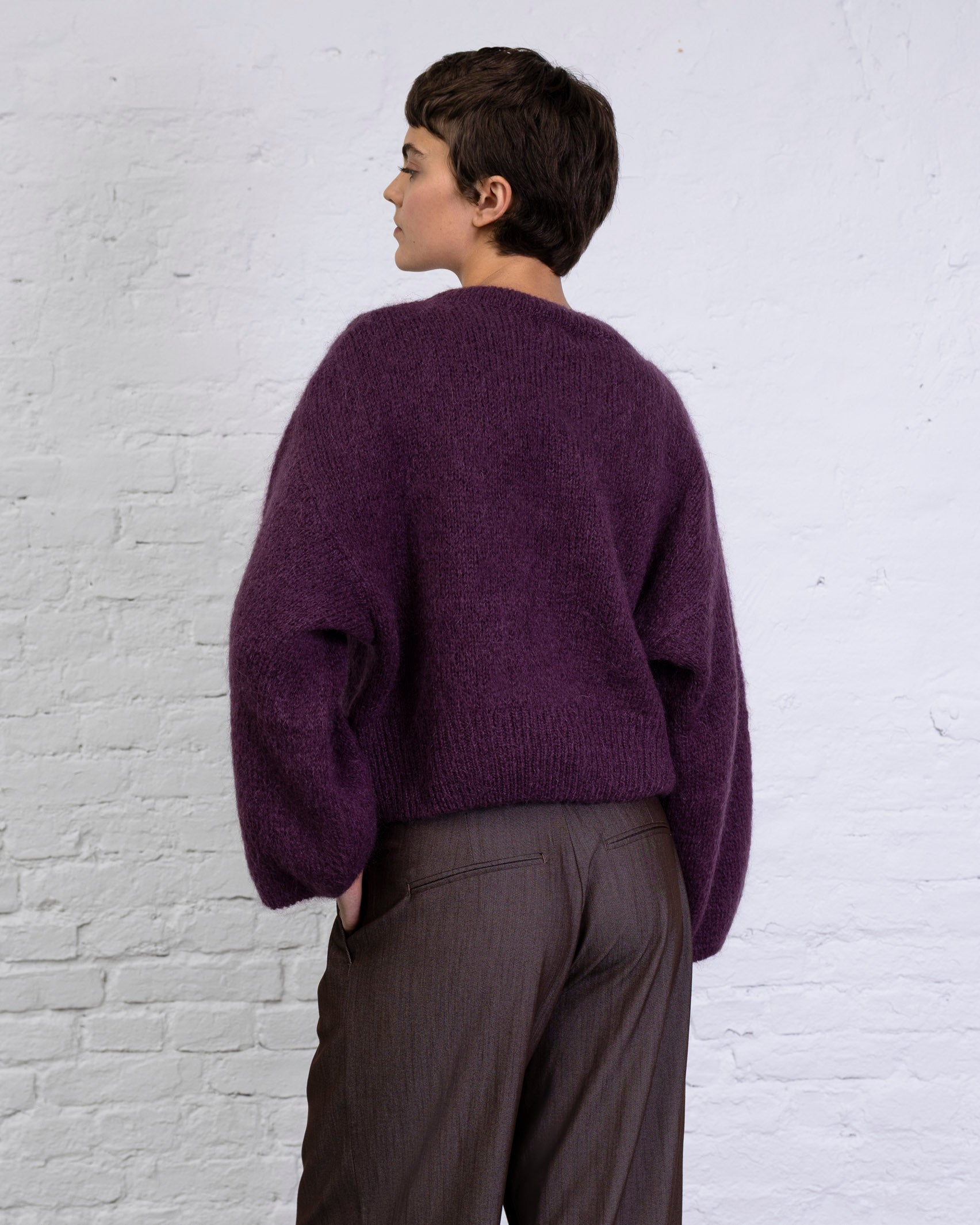 Klassischer Strickpullover mit weiten Ärmeln