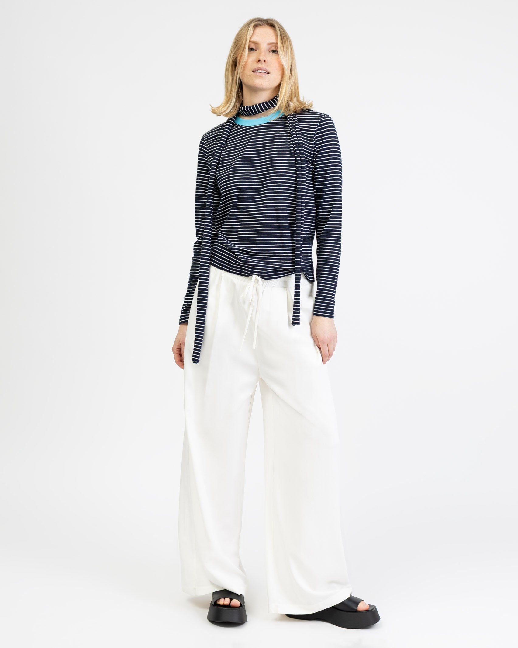 Gestreiftes Basic Langarmshirt