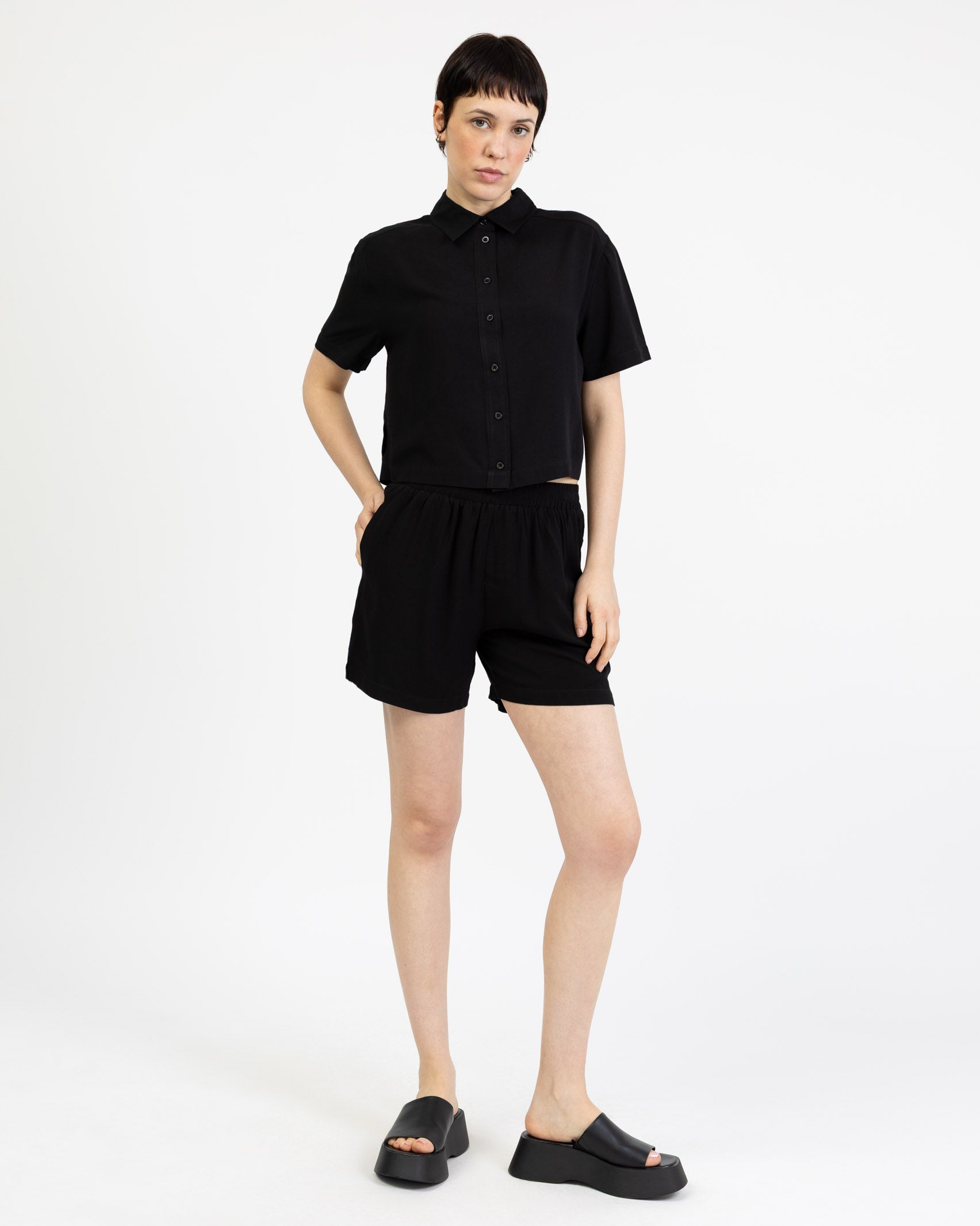 Schlichte Shorts aus Viskose