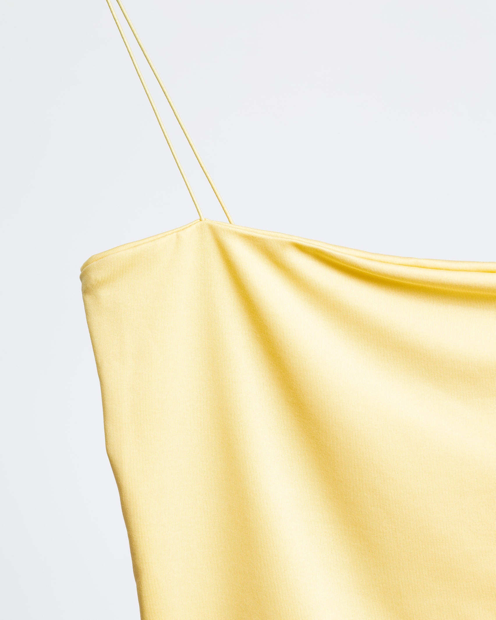Crop Top mit dünnen Spaghettiträgern gelb