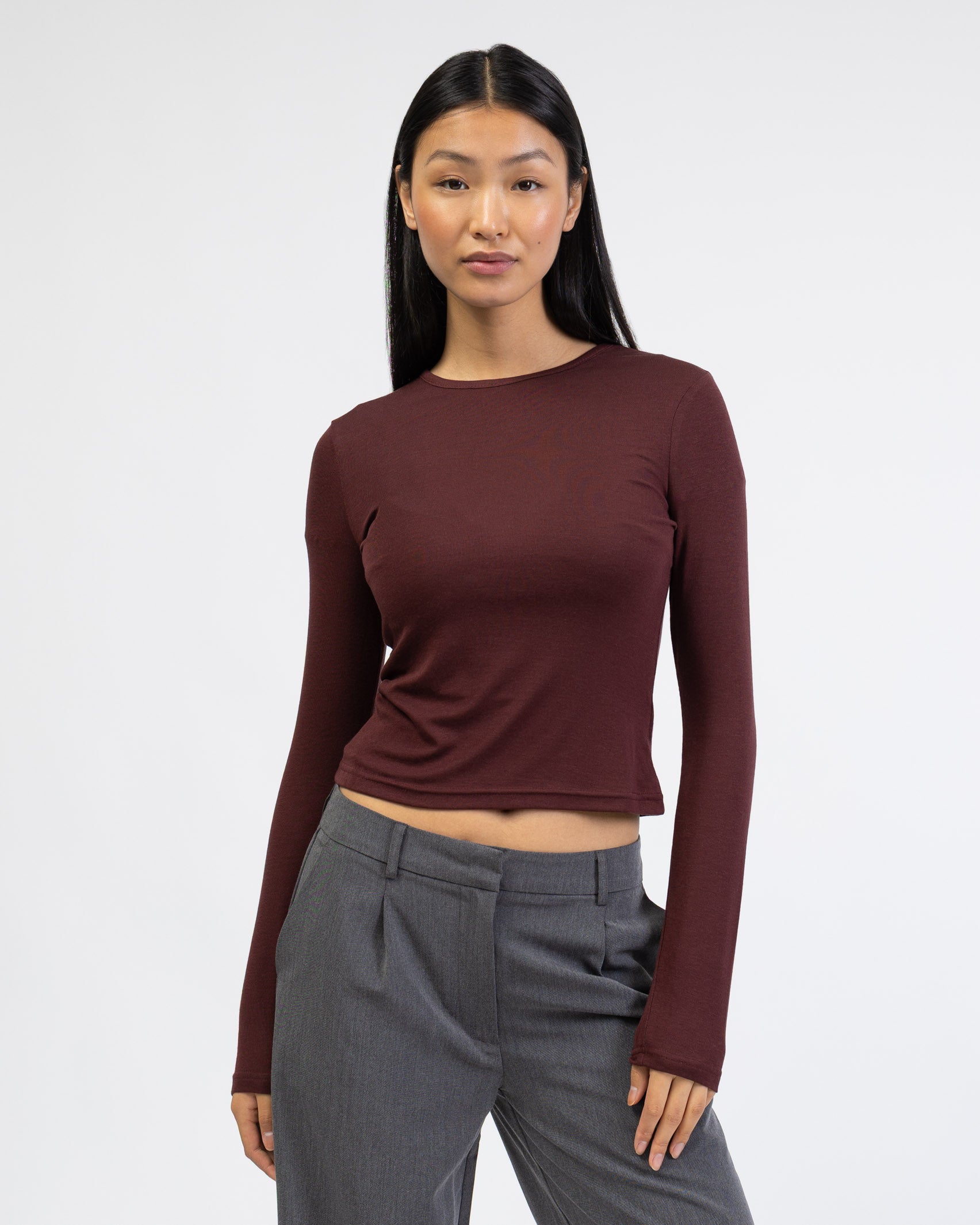 Langarmshirt mit Rundhalsausschnitt von vorne