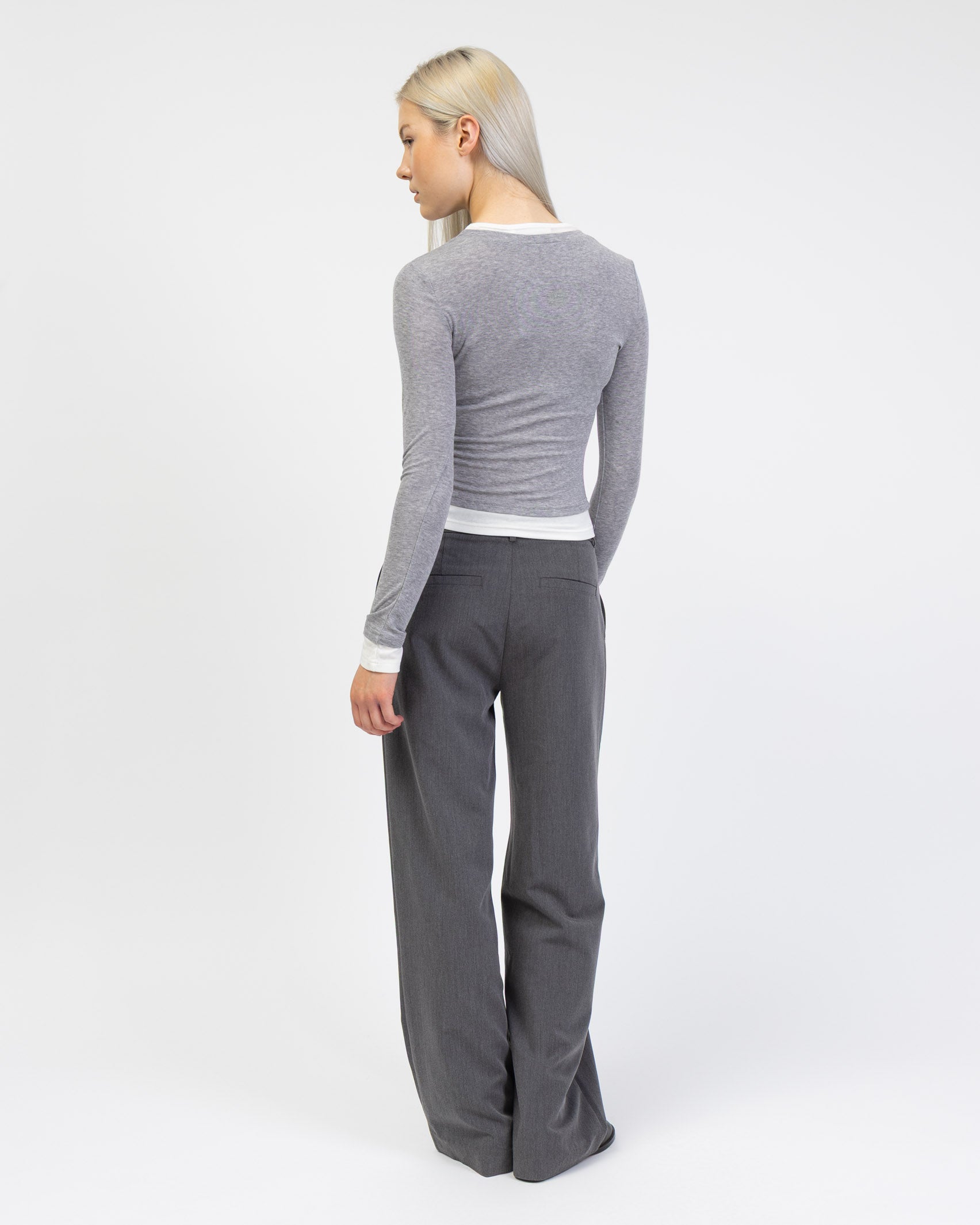 Langarmshirt mit Layering-Effekt von hinten