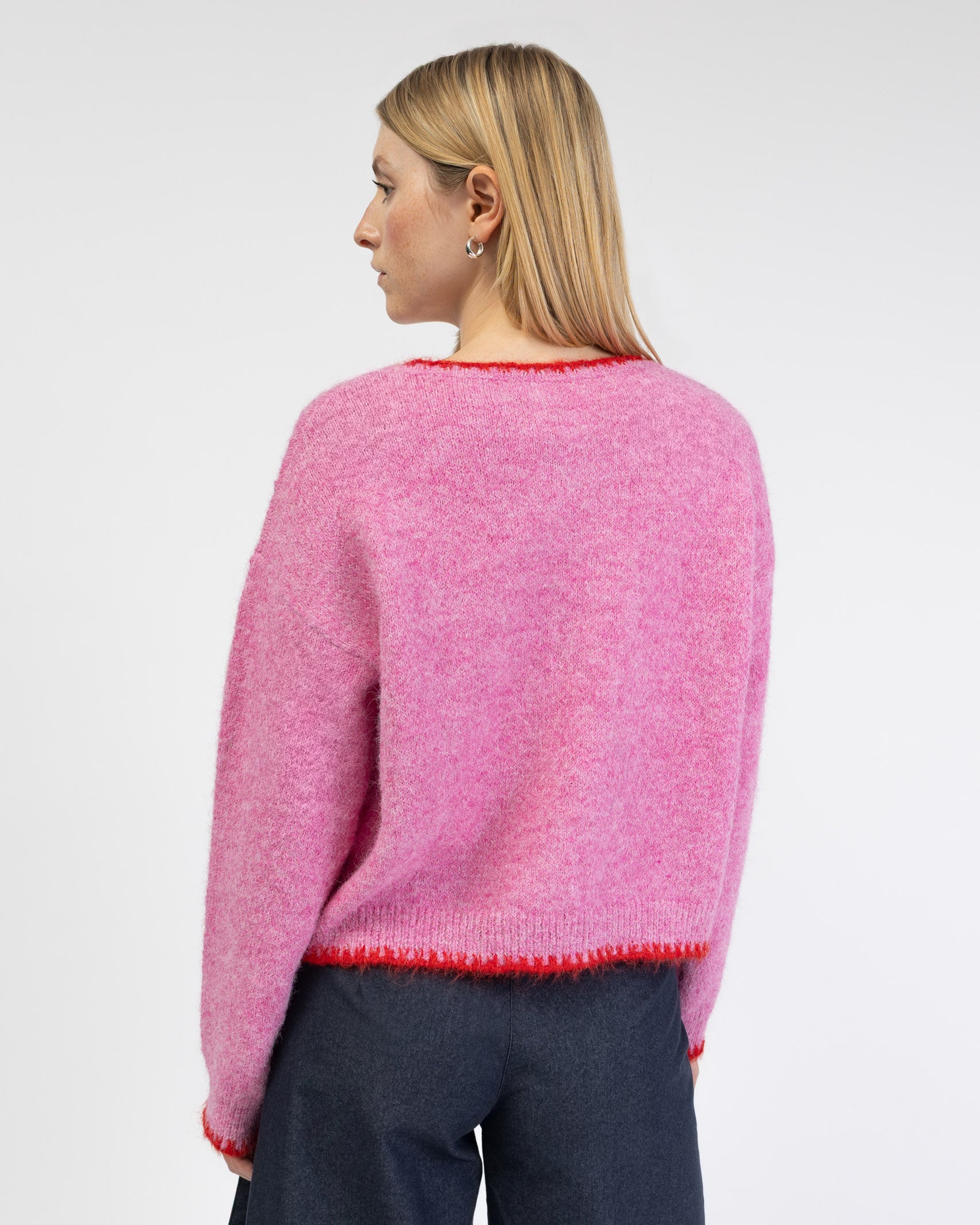Strickjacke mit Bindebändern