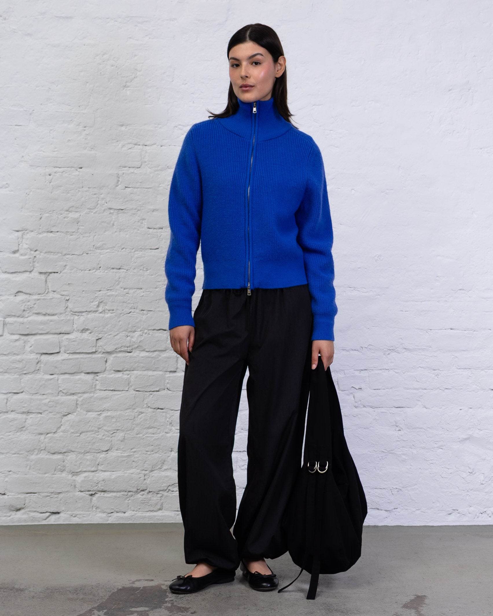 Strukturierte Strickjacke mit Doppel-Reißverschluss