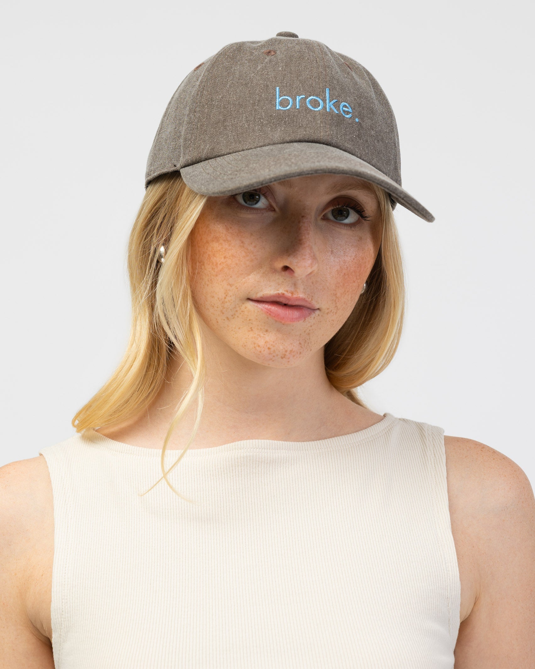 Cap mit "Broke" Print