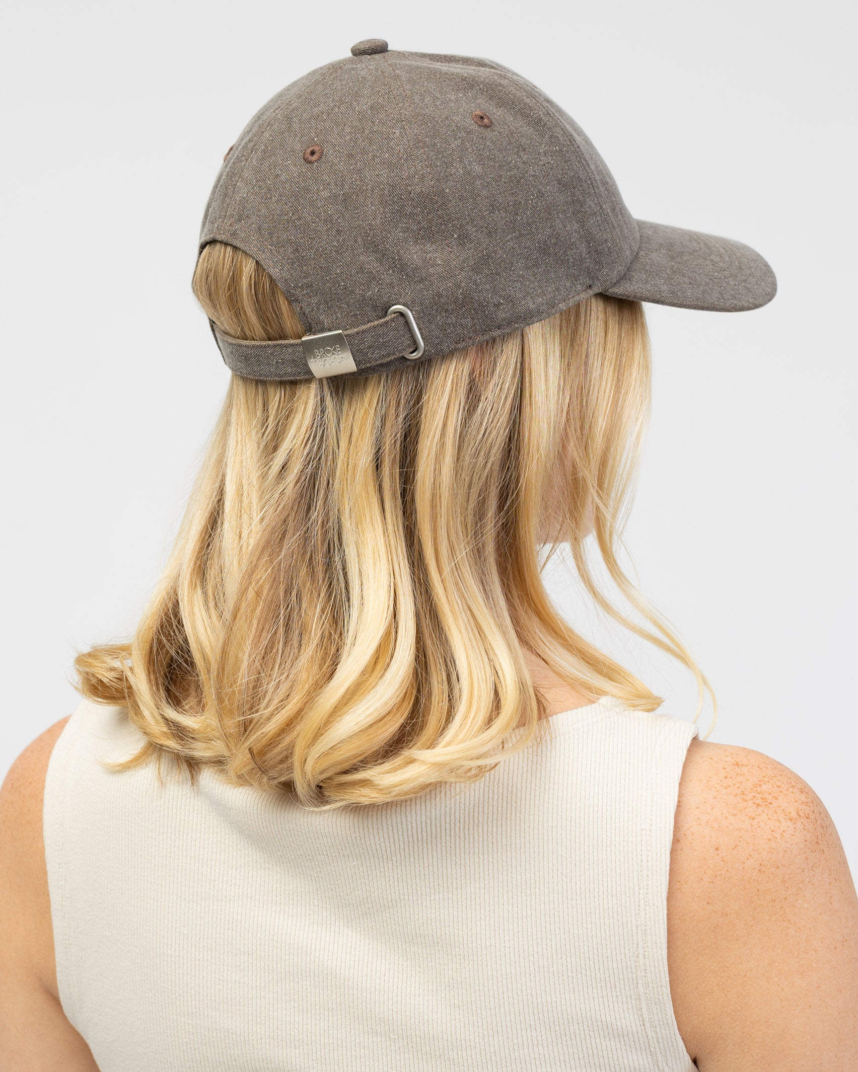 Cap mit "Broke" Print