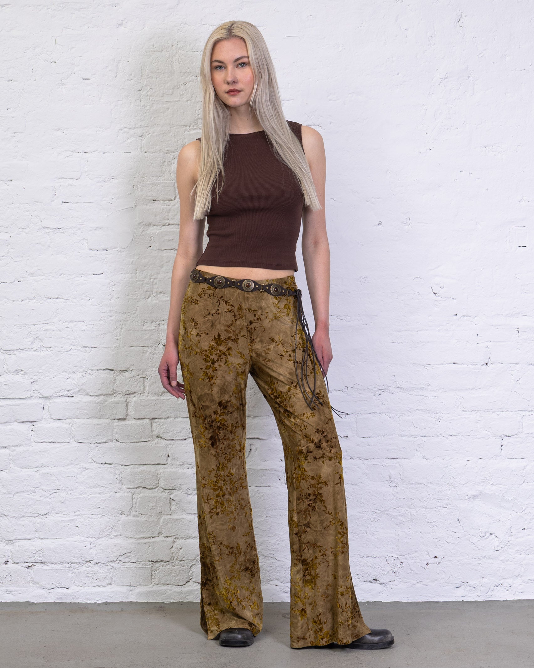 Hose mit floralem Print aus Samt