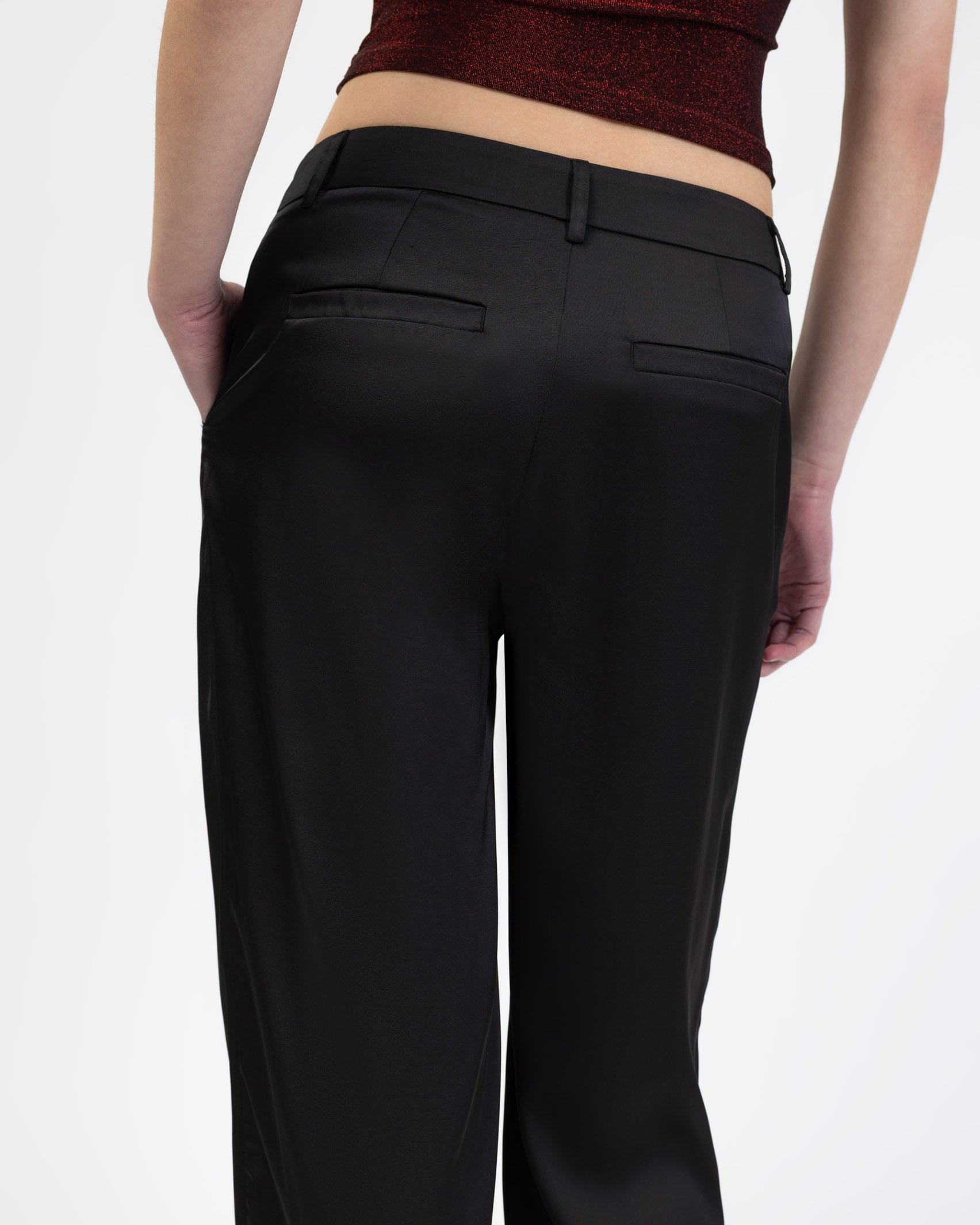 Hose in Satin Optik