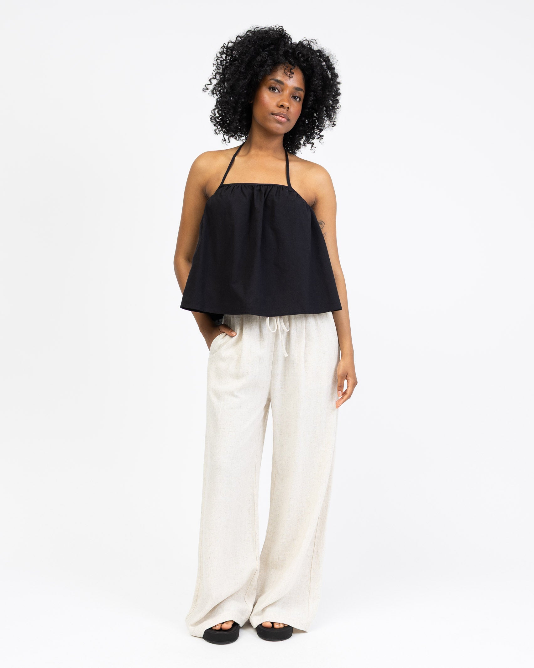 Luftiges Neckholder Top zum Binden