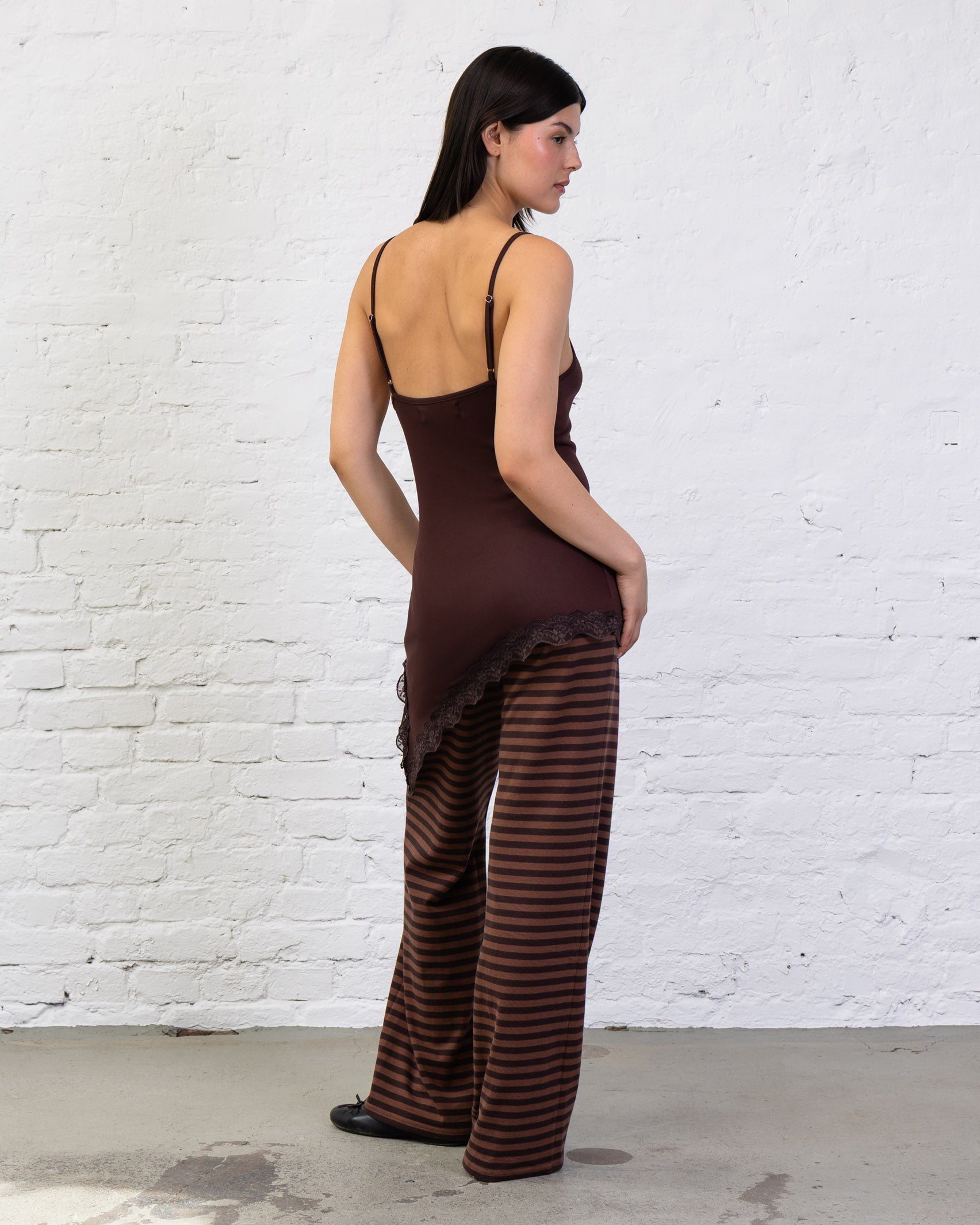 Asymmetrisches Top mit Spitze