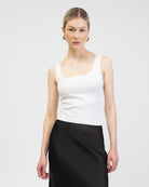 Tanktop mit Spitzendetails