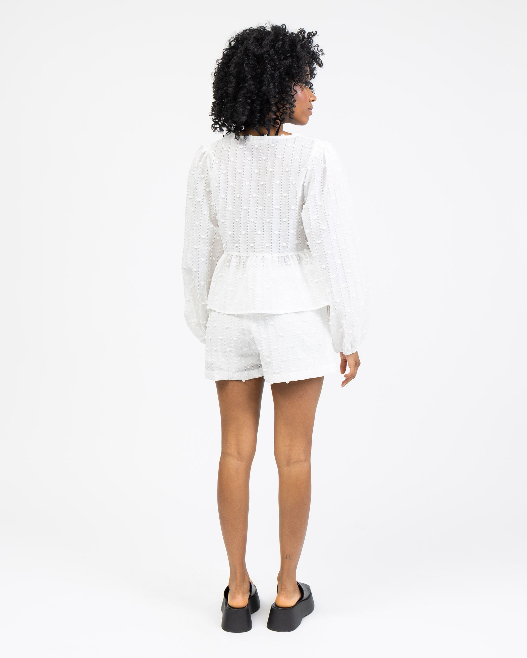 Bluse mit Stickereien