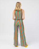 Bunte Hose in Häkeloptik