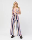 Bunte Hose in Häkeloptik