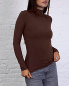 Figurbetontes Langarmshirt mit Stehkragen