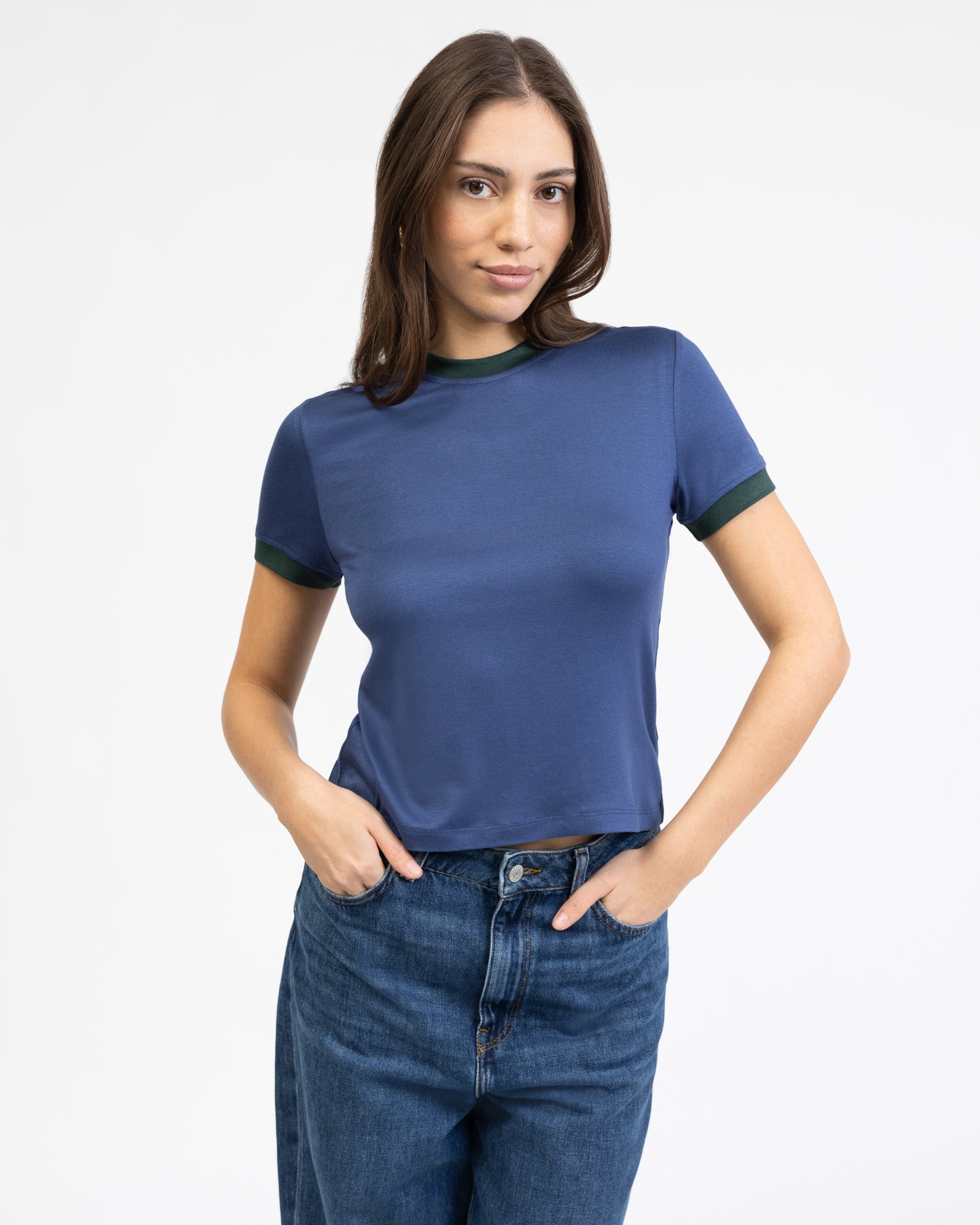 Basic T-Shirt mit abgesetzten Farben