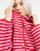 Gestreifte Teddyjacke