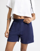 Kurze Shorts aus Leinen-Mix