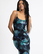 Maxikleid aus Mesh mit blauem Farbverlauf