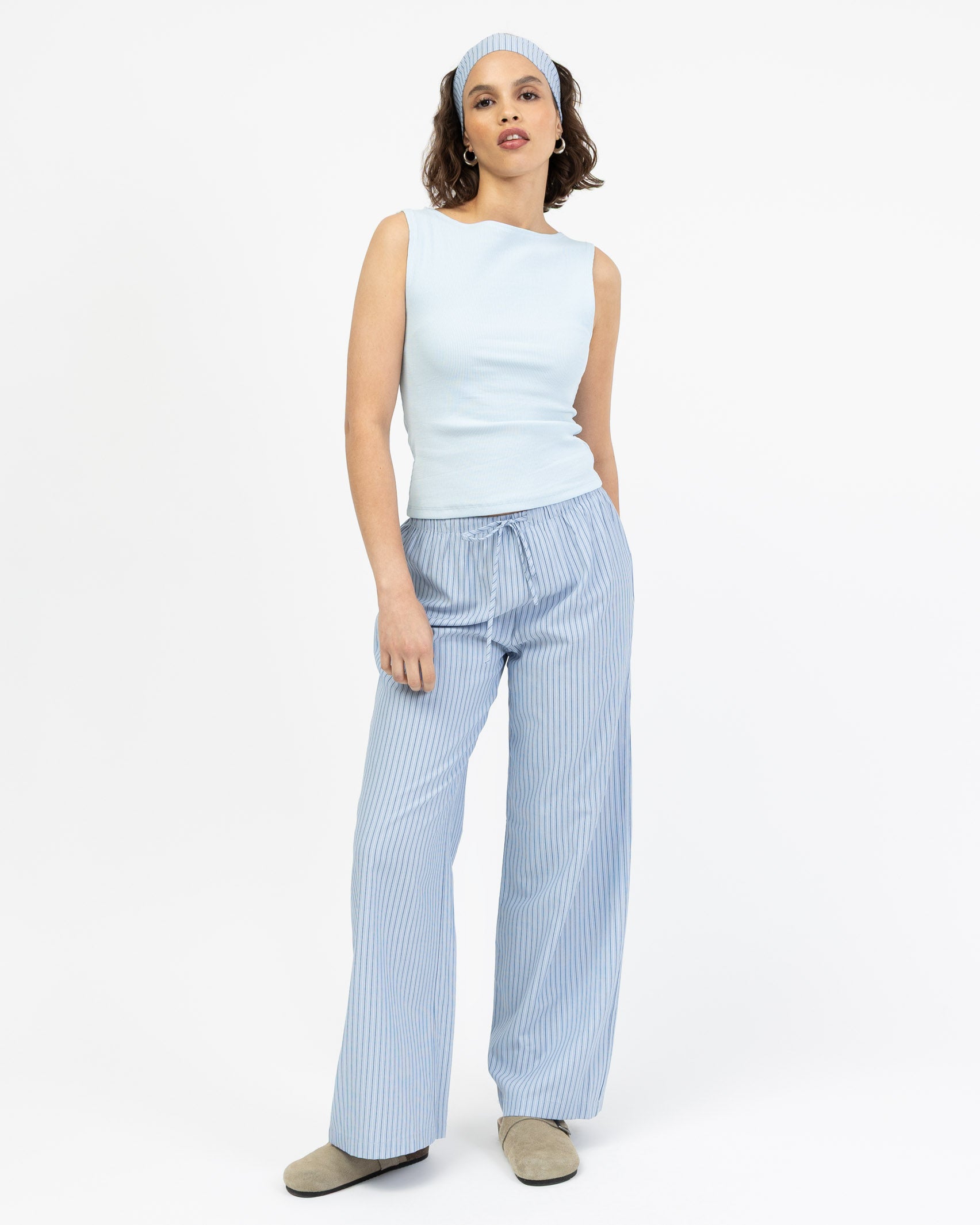 Basic Top mit U-Boot Ausschnitt