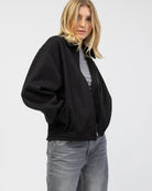 Dünne Jacke mit Kragen von vorne