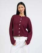 Strickjacke mit Rundhalsausschnitt von vorne