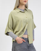 Weite Kurzarm Bluse im Detail