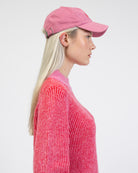Cap mit "Broke" Print von der Seite