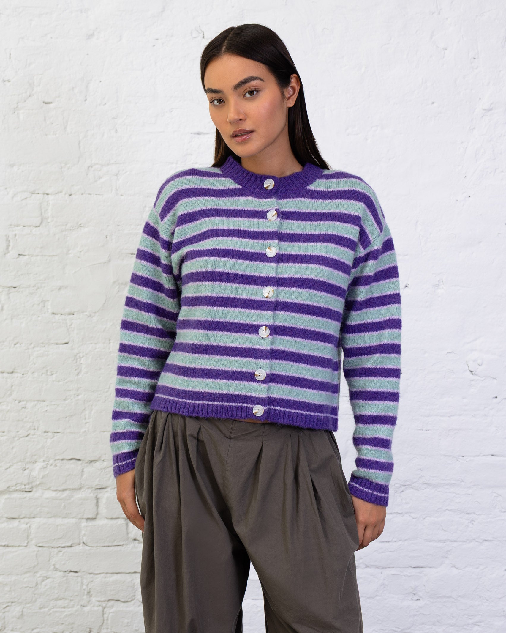Strickjacke mit Streifen