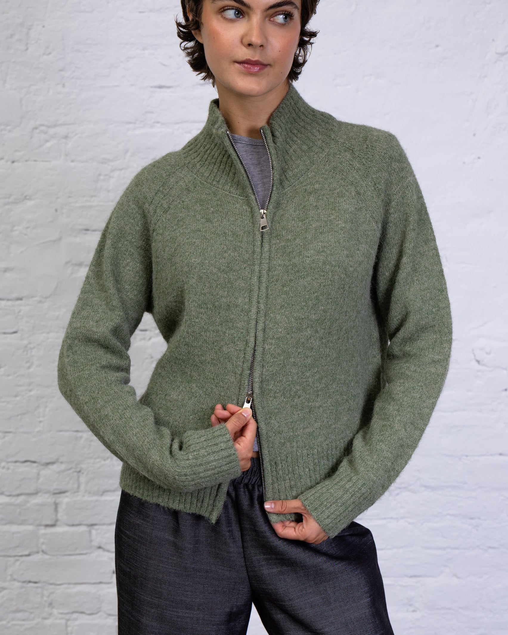 Strukturierte Strickjacke mit Stehkragen