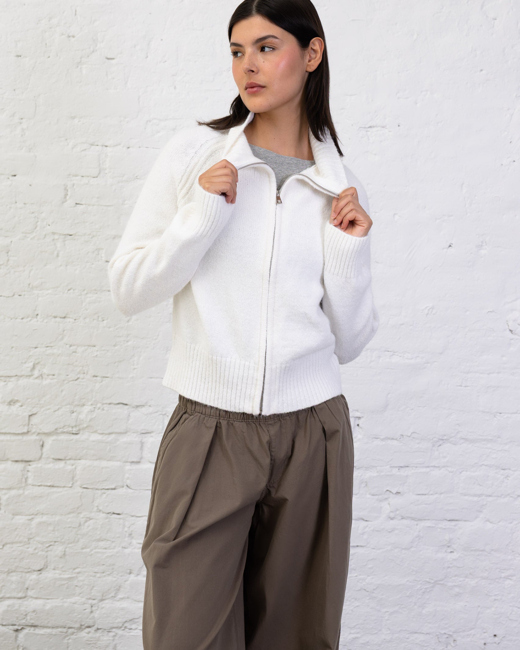 Strukturierte Strickjacke mit Stehkragen