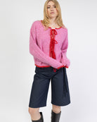 Strickjacke mit Bindebändern