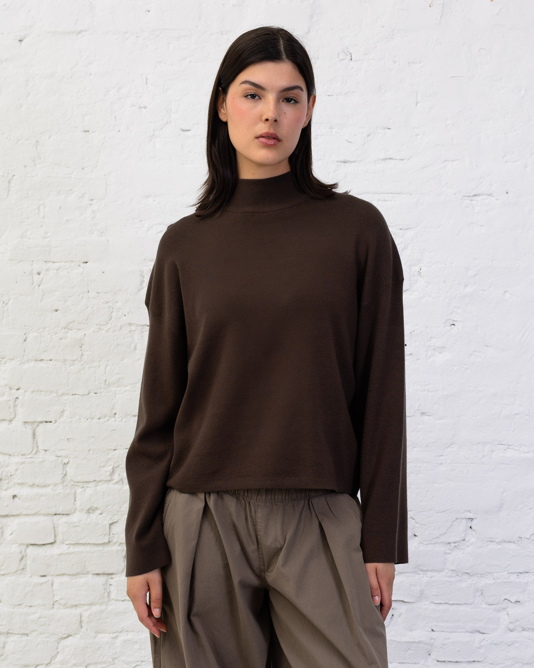 Weicher Pullover mit Stehkragen
