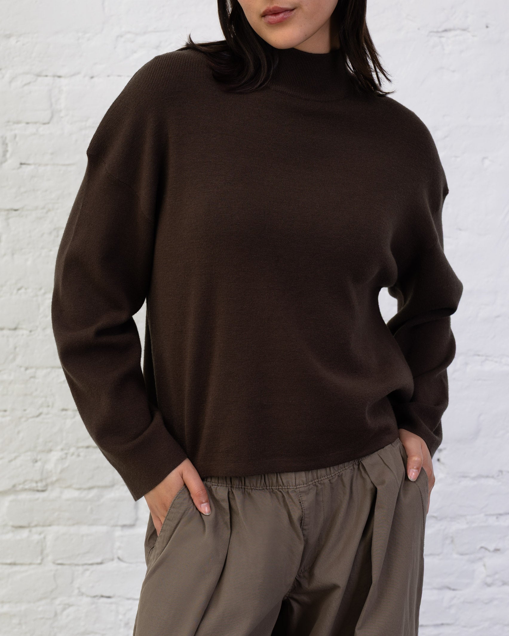 Weicher Pullover mit Stehkragen