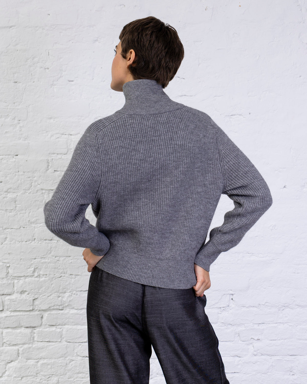 Strukturierte Strickjacke mit Doppel-Reißverschluss