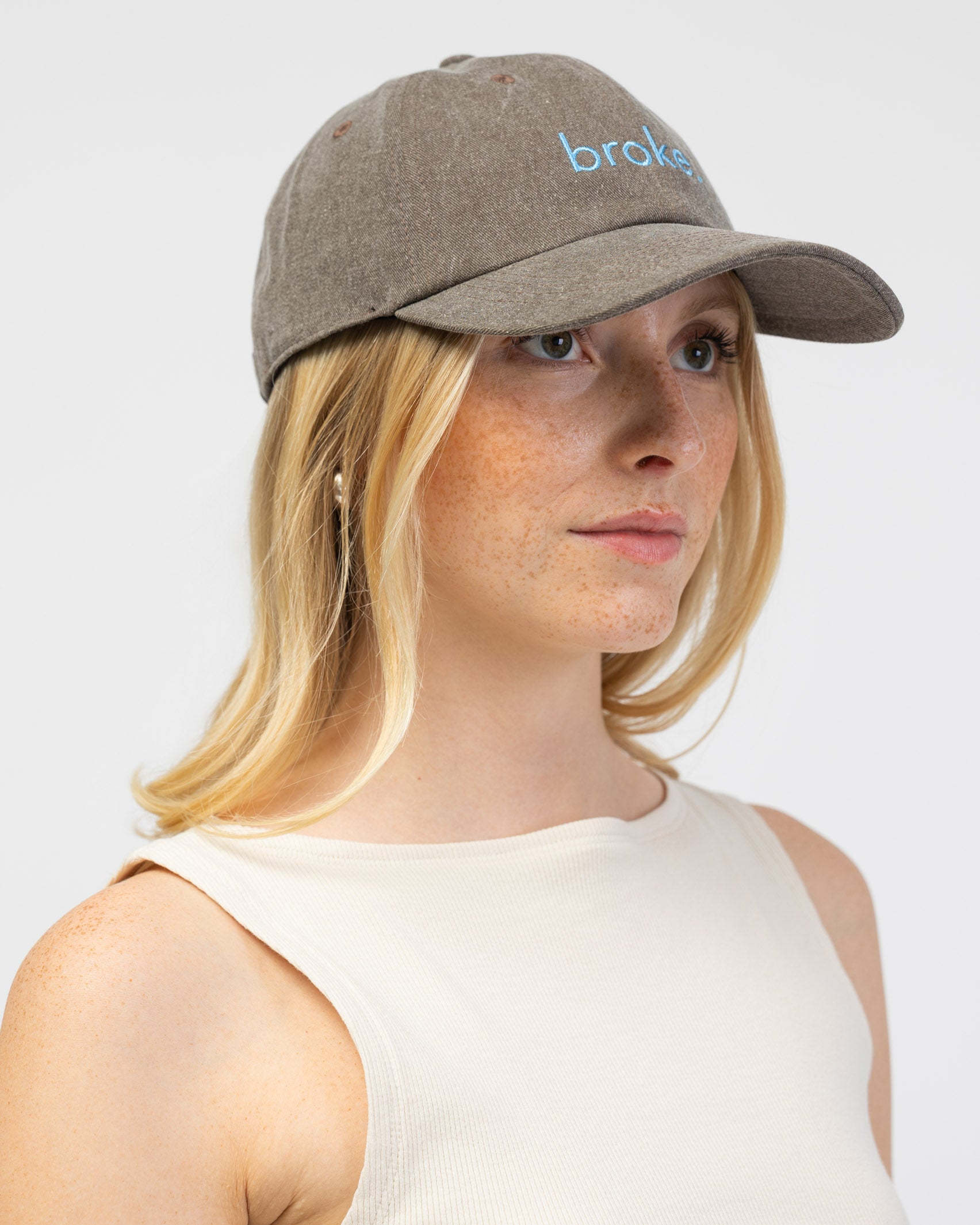 Cap mit "Broke" Print