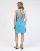 Rückenfreies Minikleid aus Leinen-Mix