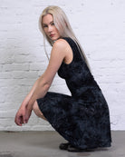 Minikleid mit Blumenprint aus Samt