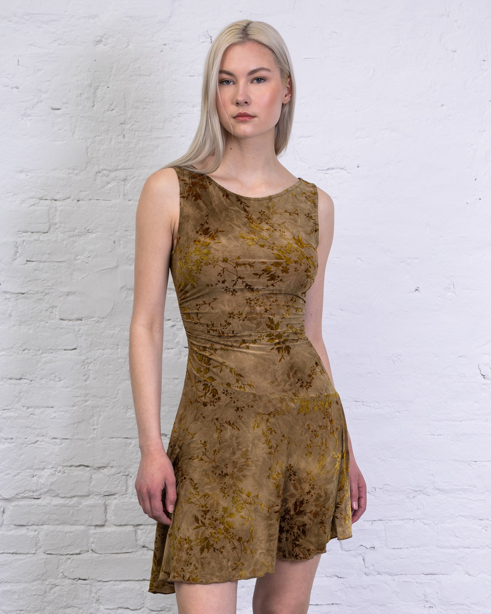 Minikleid mit floralem Print aus Samt