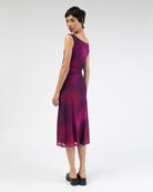 Mesh Kleid mit Raffung und lila Farbverlauf