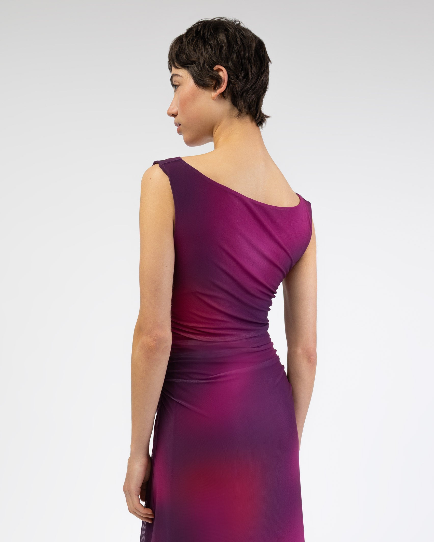 Mesh Kleid mit Raffung und lila Farbverlauf