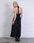 Neckholderkleid mit Blumenprint aus Samt