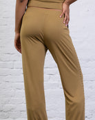 Lockere Hose mit elastischem Bund