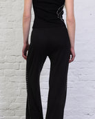 Lockere Hose mit elastischem Bund