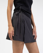Rock mit Pinstripes