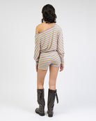 Offshoulder Langarmshirt in Regenbogenfarben