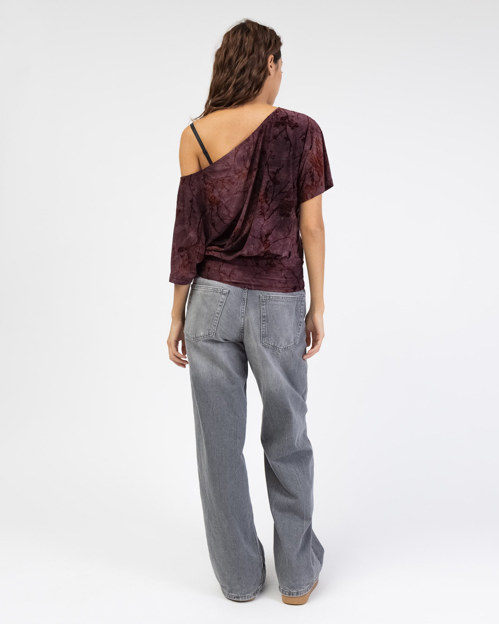 Off-Shoulder Shirt mit Blumenprint aus Samt