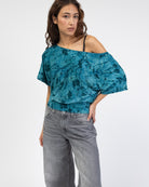 Off-Shoulder Shirt mit Blumenprint aus Samt