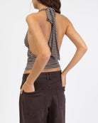 Gestreiftes Neckholdertop