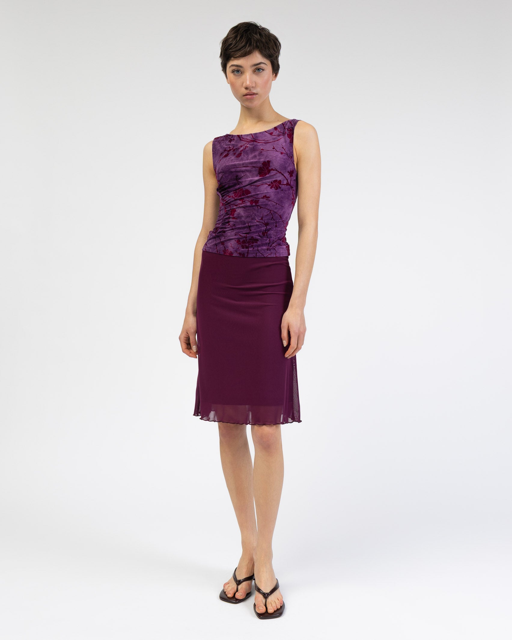 Boatneck Top mit Blumenprint aus Samt